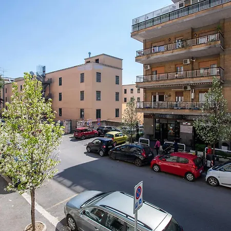 Carpegna Park Apartment By Cornelia Subway-3