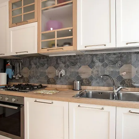 Carpegna Park Apartment By Cornelia Subway-2